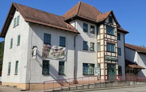 Außenansicht vom Bürgerhaus Paradies